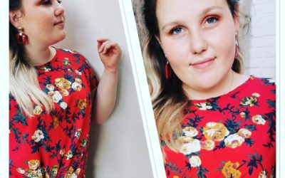 5 Days of Valentine Outfits! Day 1: Flowy floral blouse